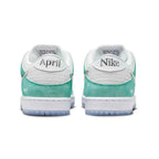Nike SB Dunk Low OG ‘April'