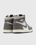 Jordan 1 Retro High OG 'Washed Black'