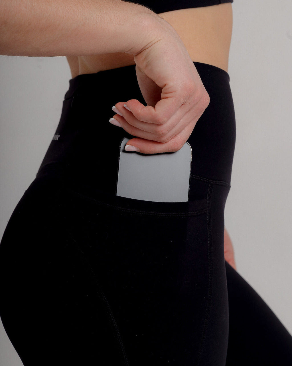 Active Leggings with Pockets