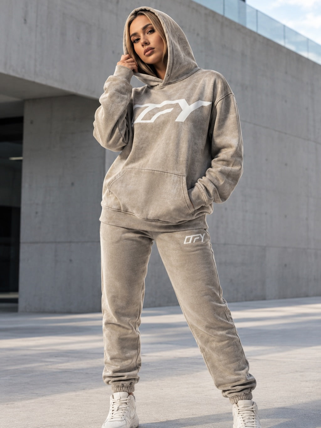 Hoodies & sweatpants